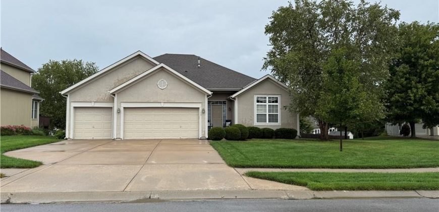 Homes for Sale in Kansas City, MO 64155 | 1106 NW 108th Court