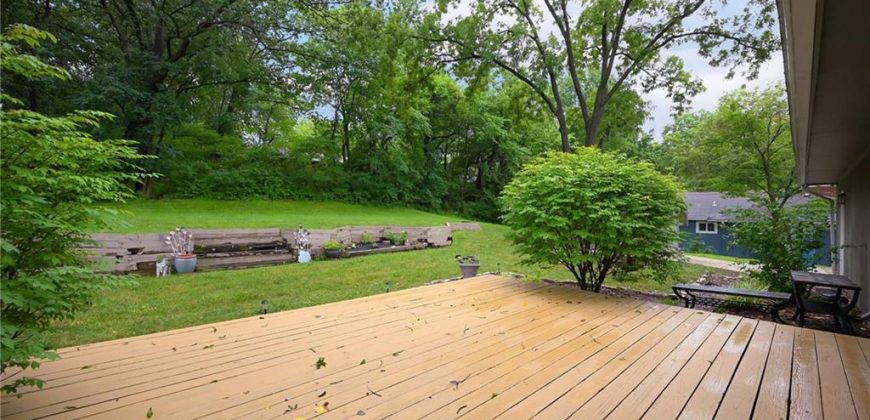 Homes for Sale in Weatherby Lake, MO 64152 | 8000 NW Potomac Street