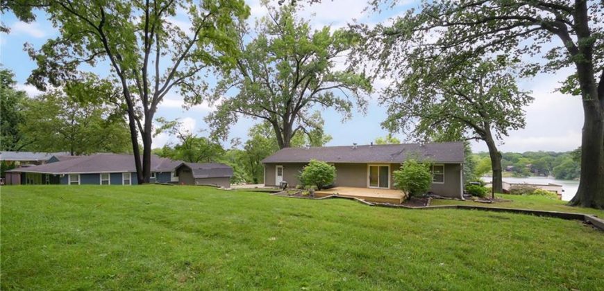 Homes for Sale in Weatherby Lake, MO 64152 | 8000 NW Potomac Street