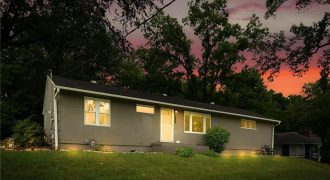 Homes for Sale in Weatherby Lake, MO 64152 | 8000 NW Potomac Street