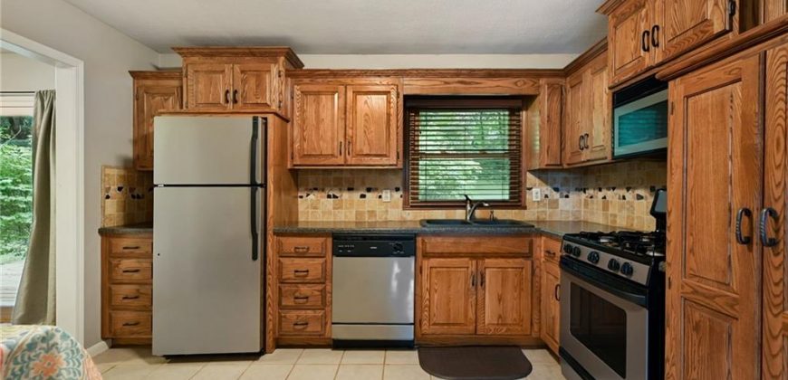 Homes for Sale in Weatherby Lake, MO 64152 | 8000 NW Potomac Street