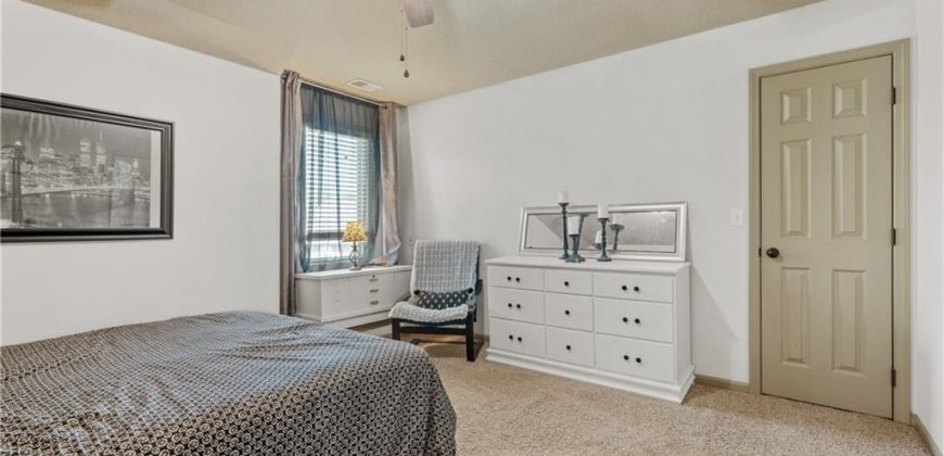 Homes for Sale in Parkville, MO 64152 | 10013 NW Crooked Road