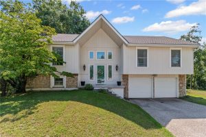 3016-NW-83rd-Terrace-mls-2569517-image-1