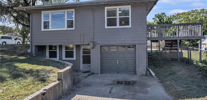 Homes for Sale in Kansas City, MO 64118 | 1008 NE 72nd Street