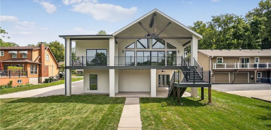 Homes for Sale in Weatherby Lake, MO 64152 | 8310 NW Forest Drive