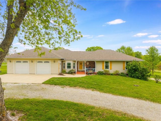 Homes for Sale in Kansas City, MO 64167 | 12923 N Oakland Avenue