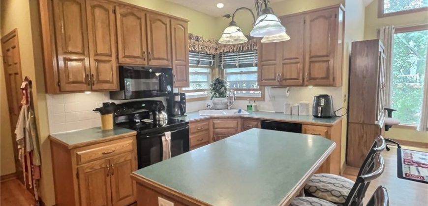 Homes for Sale in Kansas City, MO 64152 | 8205 NW 81st Court