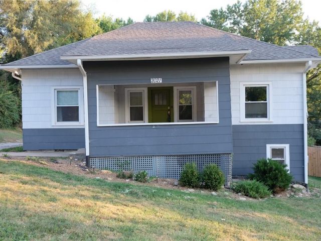 Homes for Sale in Northmoor, MO 64151 | 2021 NW 50th Terrace