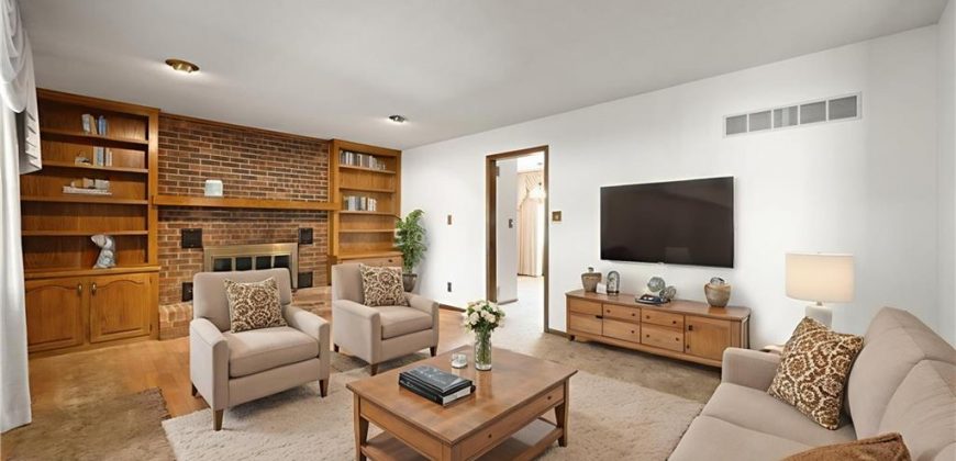 Homes for Sale in Gladstone, MO 64119 | 3713 NE 77th Street