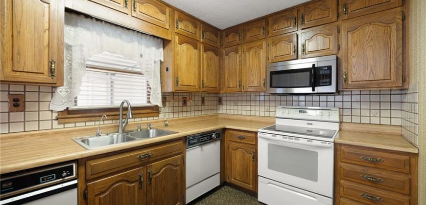 Homes for Sale in Gladstone, MO 64119 | 3713 NE 77th Street