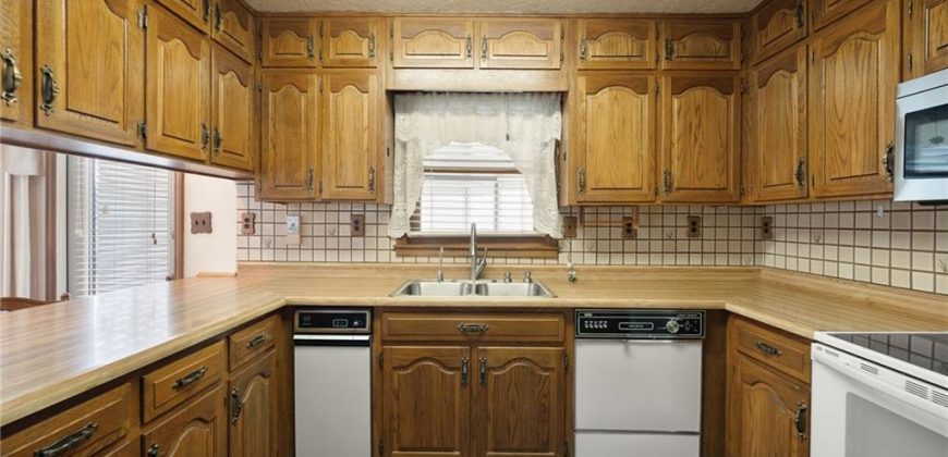 Homes for Sale in Gladstone, MO 64119 | 3713 NE 77th Street