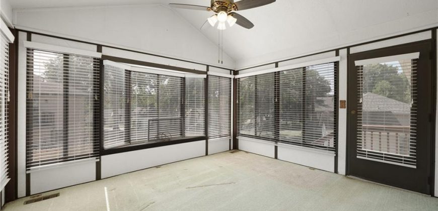 Homes for Sale in Gladstone, MO 64119 | 3713 NE 77th Street