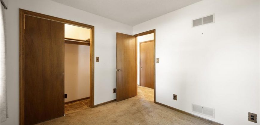 Homes for Sale in Gladstone, MO 64119 | 3713 NE 77th Street