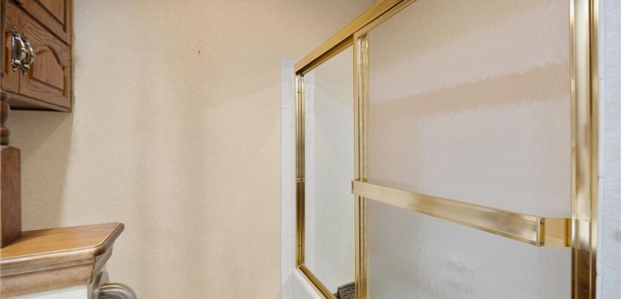 Homes for Sale in Gladstone, MO 64119 | 3713 NE 77th Street