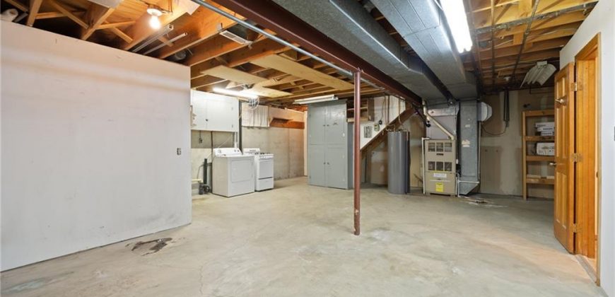 Homes for Sale in Gladstone, MO 64119 | 3713 NE 77th Street