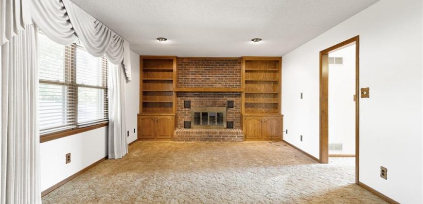 Homes for Sale in Gladstone, MO 64119 | 3713 NE 77th Street