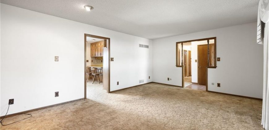 Homes for Sale in Gladstone, MO 64119 | 3713 NE 77th Street