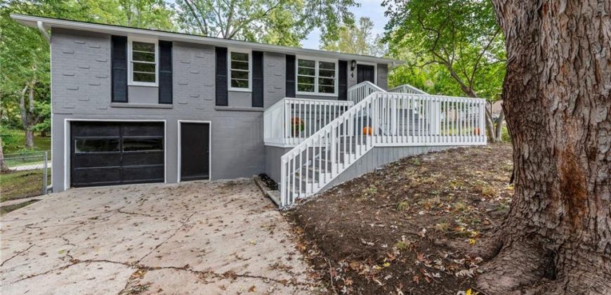 Homes for Sale in Kansas City, MO 64118 | 4 NW 81st Street