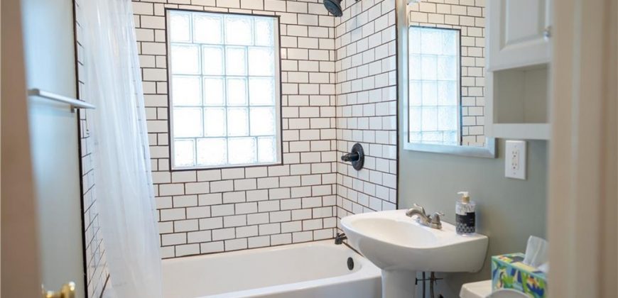 Homes for Sale in Kansas City, MO 64117 | 5116 NE 46th Street