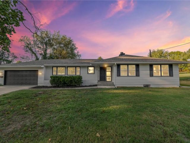 Homes for Sale in Excelsior Springs, MO 64024 | 106  Northview Drive