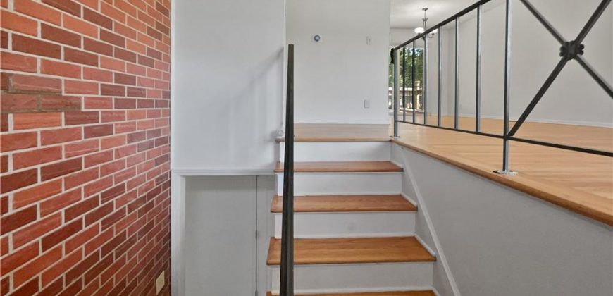 Homes for Sale in Liberty, MO 64068 | 1209  Liberty Drive Terrace