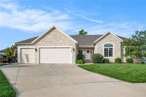 10103-NE-102nd-Terrace-mls-2578804-image-1