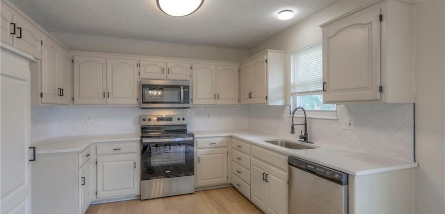 Homes for Sale in Kansas City, MO 64157 | 10615 N Ditman Avenue