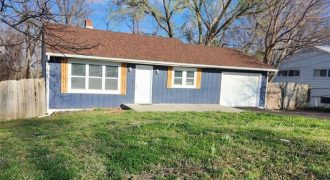 Homes for Sale in Parkville, MO 64152 | 5917 NW Bell Road