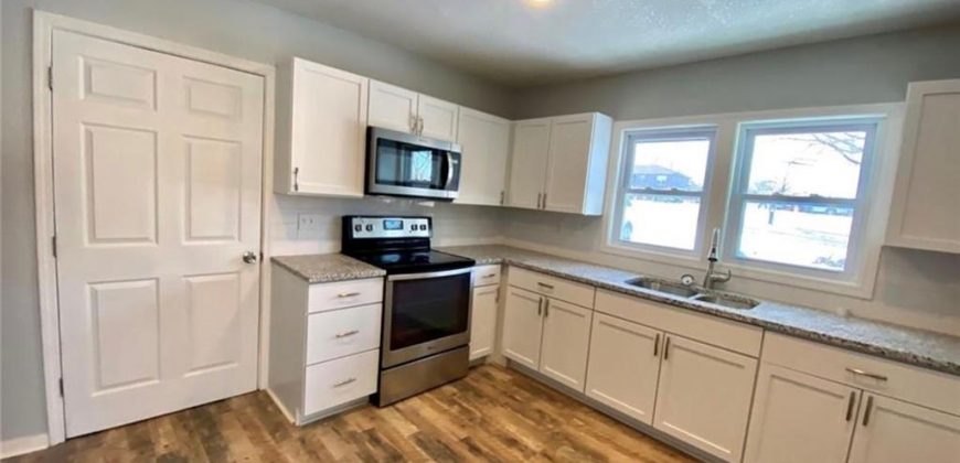 Homes for Sale in Parkville, MO 64152 | 5917 NW Bell Road