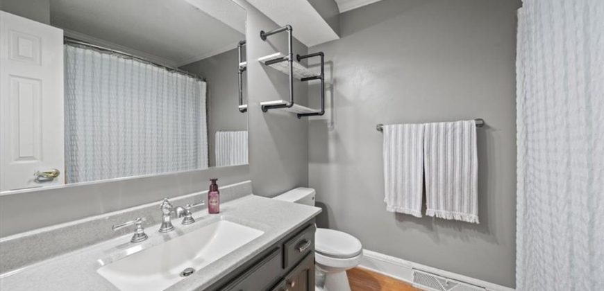 Homes for Sale in Gladstone, MO 64119 | 6101 N Cleveland Avenue