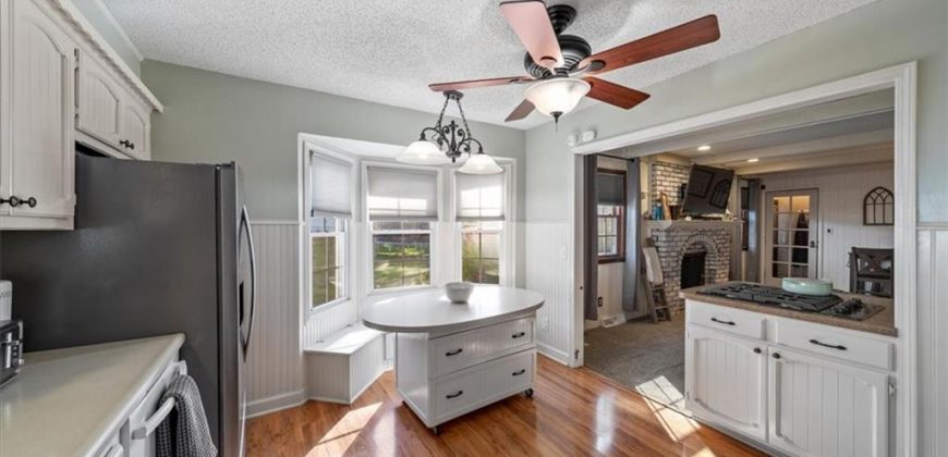 Homes for Sale in Gladstone, MO 64119 | 6101 N Cleveland Avenue