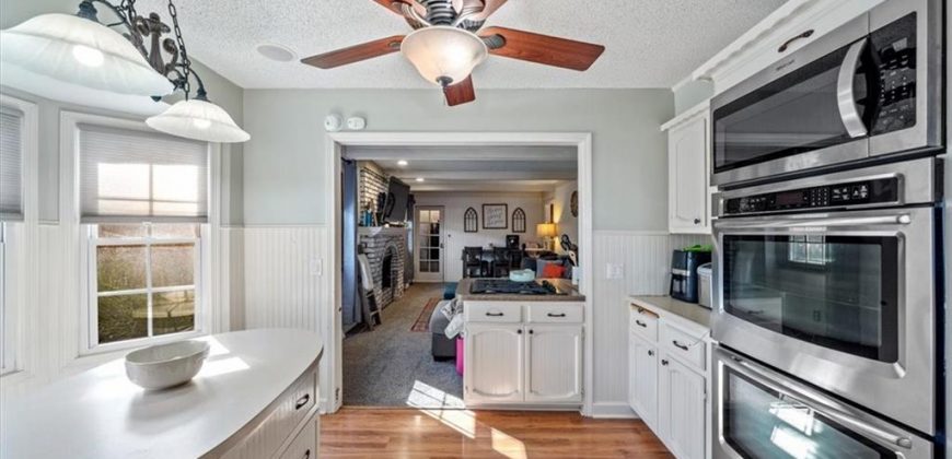 Homes for Sale in Gladstone, MO 64119 | 6101 N Cleveland Avenue