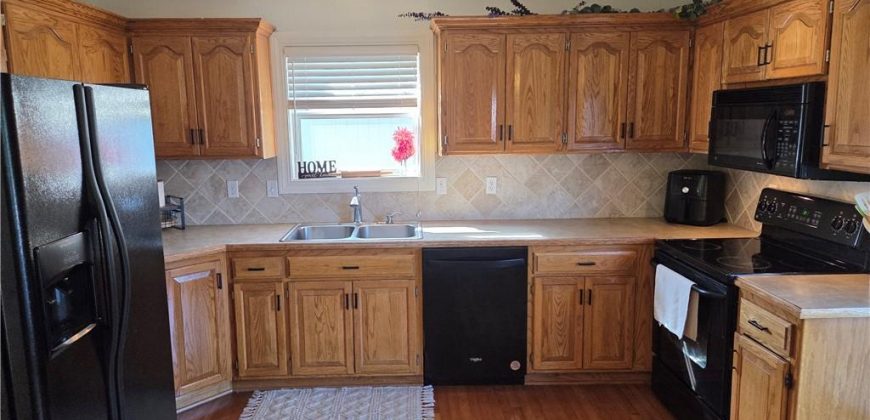 Homes for Sale in Kearney, MO 64060 | 1812  Lauren Lane