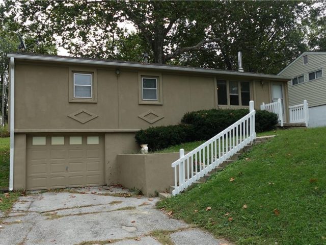 Homes for Sale in Kansas City, MO 64119 | 4949 N Topping Avenue