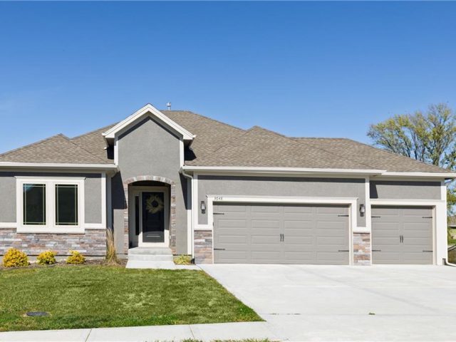 Homes for Sale in Kansas City, MO 64155 | 3648 NE 91st Terrace