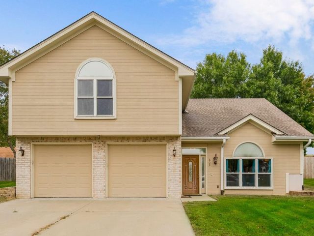 Homes for Sale in Kearney, MO 64060 | 808 E 16TH Street