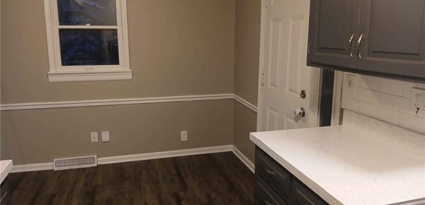 Homes for Sale in Liberty, MO 64068 | 913 S Missouri Street