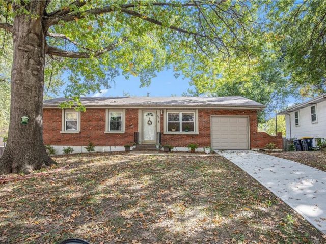 Homes for Sale in Kansas City, MO 64119 | 5417 NE 57th Terrace