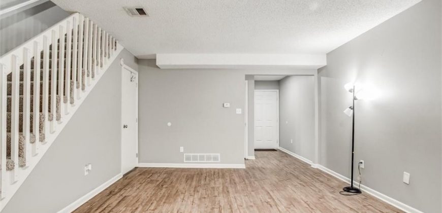 Homes for Sale in Kansas City, MO 64151 | 5516 NW 66th Terrace