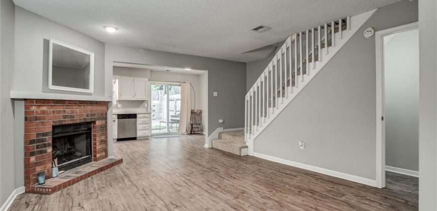 Homes for Sale in Kansas City, MO 64151 | 5516 NW 66th Terrace