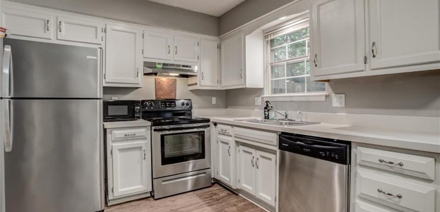 Homes for Sale in Kansas City, MO 64151 | 5516 NW 66th Terrace