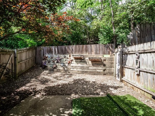 Homes for Sale in Kansas City, MO 64151 | 5516 NW 66th Terrace