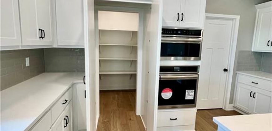 Homes for Sale in Liberty, MO 64068 | 1972  Longview Drive