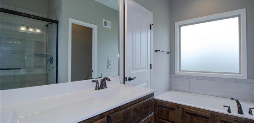 Homes for Sale in Kansas City, MO 64156 | 3712 NE 90th Street