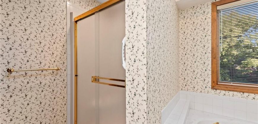 Homes for Sale in Kansas City, MO 64155 | 1606 NE 100th Court