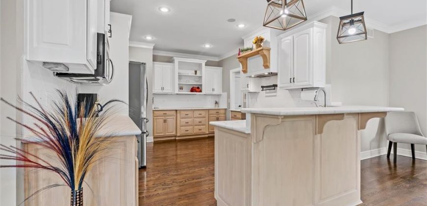 Homes for Sale in Smithville, MO 64089 | 607  Indian Trail Court