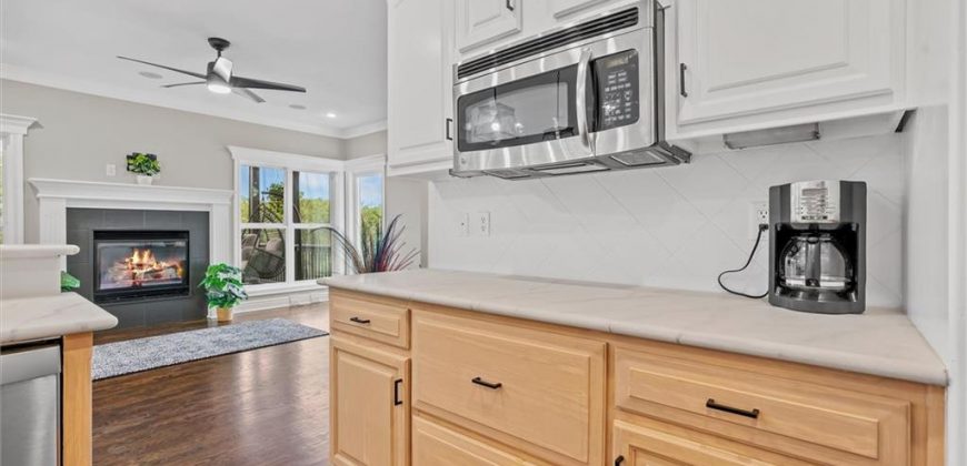 Homes for Sale in Smithville, MO 64089 | 607  Indian Trail Court