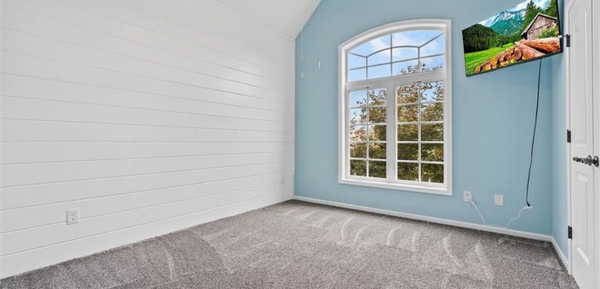 Homes for Sale in Smithville, MO 64089 | 607  Indian Trail Court