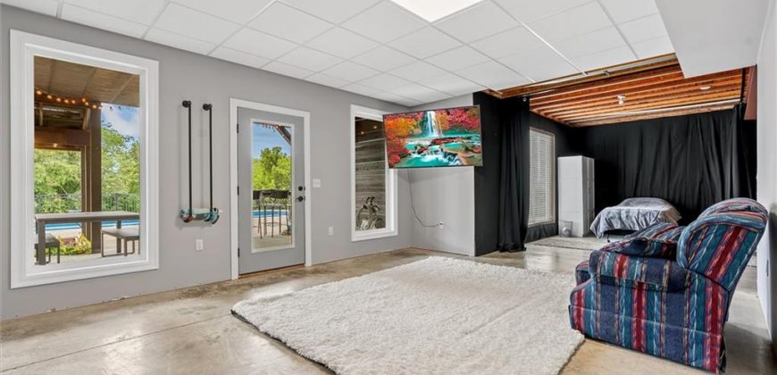 Homes for Sale in Smithville, MO 64089 | 607  Indian Trail Court