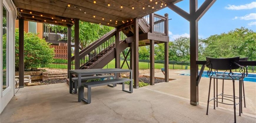 Homes for Sale in Smithville, MO 64089 | 607  Indian Trail Court